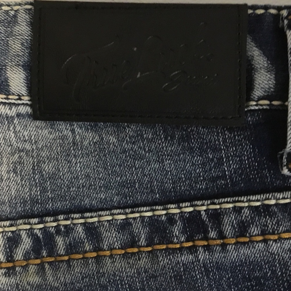 True Luck Jeans - Picture 8 of 10